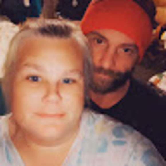 Meet your Posher, Melissa - Picture 1 of 1